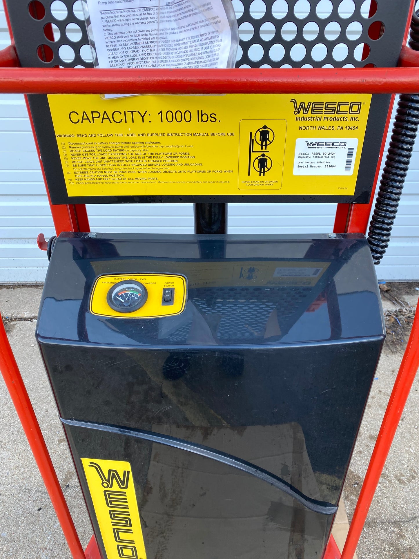 Wesco Industrial Products 1000lb. Power Lift Stacker with 24" x 24" Platform & 80" Lift Height, 261024