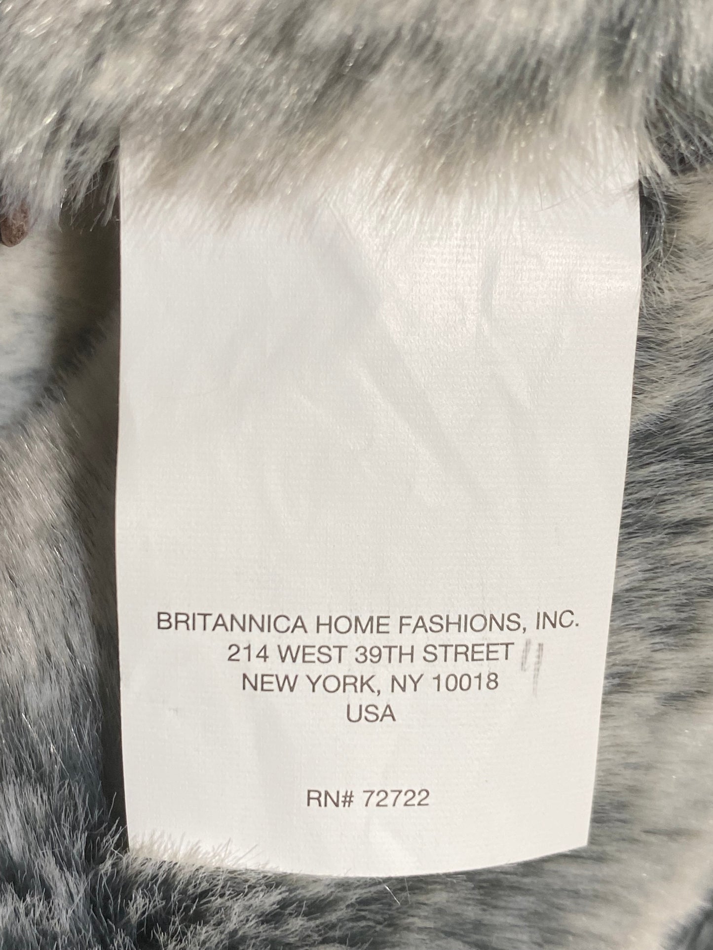 new Other Ugg Home 54” Round Very Soft Tree Skirt, Gray