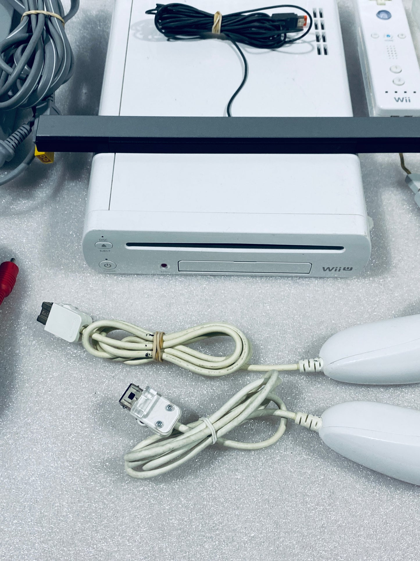 Nintendo Wii U 8GB White System With Wii Remote, Two Nunchuk & Three Games