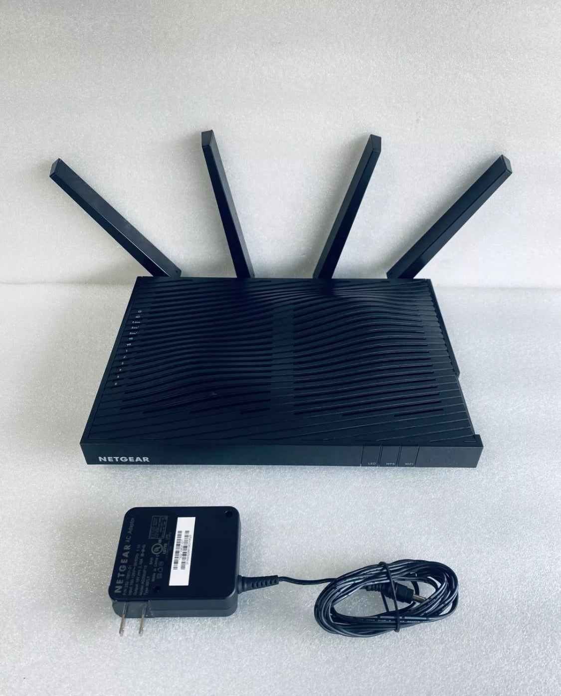 netgear Nighthawk X8 AC5300 Tri-Band Quad Stream Wifi Router, R8500