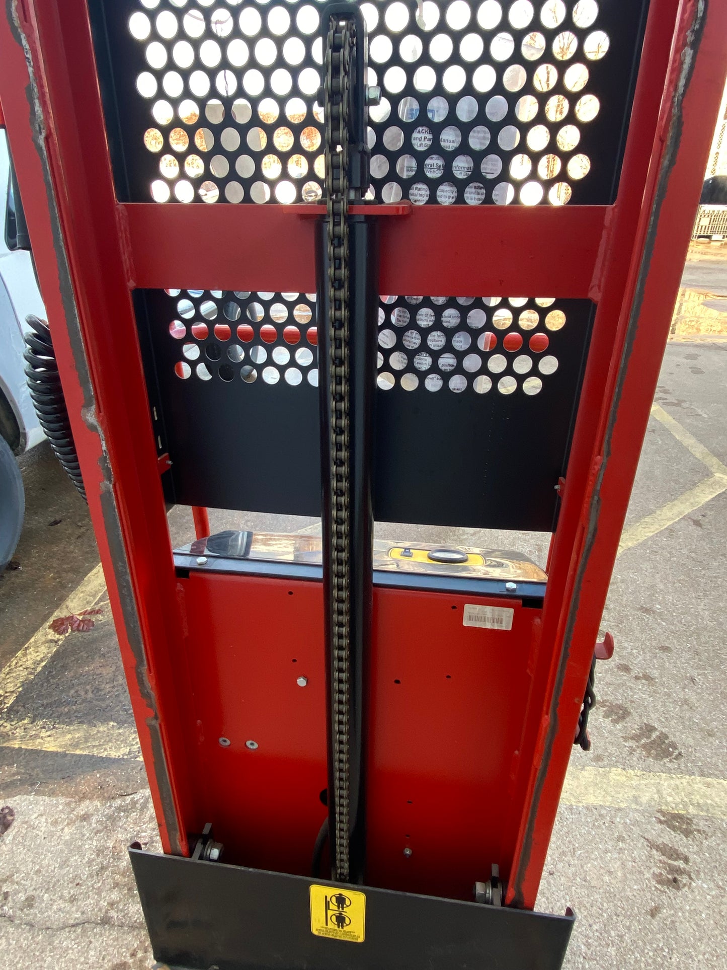 Wesco Industrial Products 1000lb. Power Lift Stacker with 24" x 24" Platform & 80" Lift Height, 261024