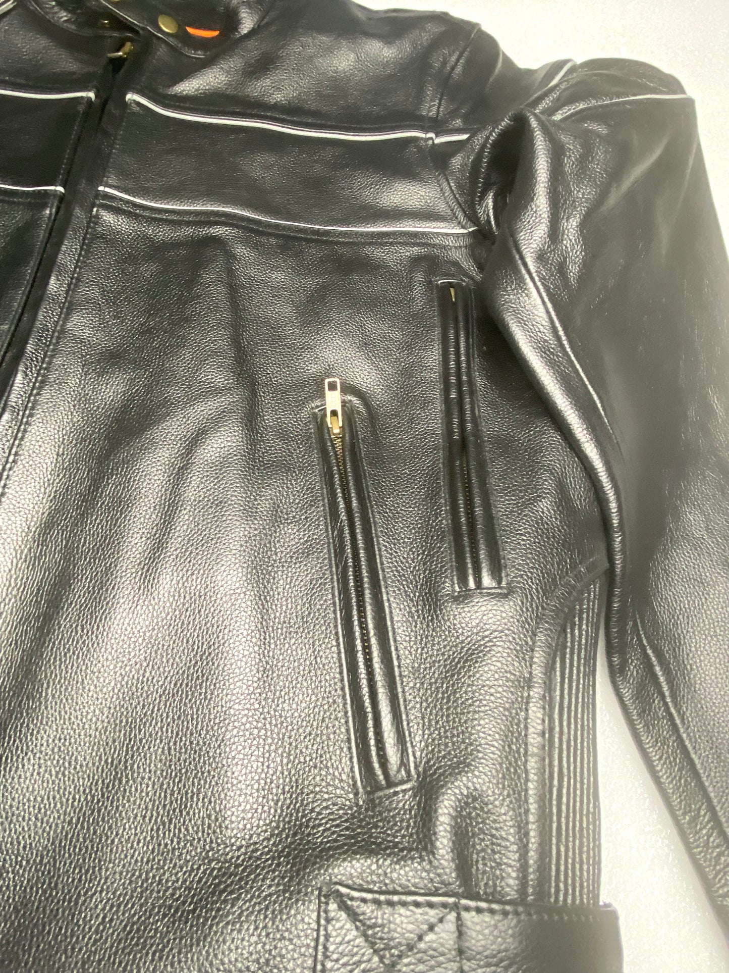 New Milwaukee Men's Black Leather Scooter Style Motorcycle Jacket, With Side Stretch & Reflective Piping, SH1785