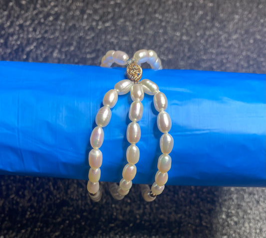 3-Strand 7” Pearl Bracelet - Yellow Gold Fish Hook Clasp Hallmarked 14k IPS