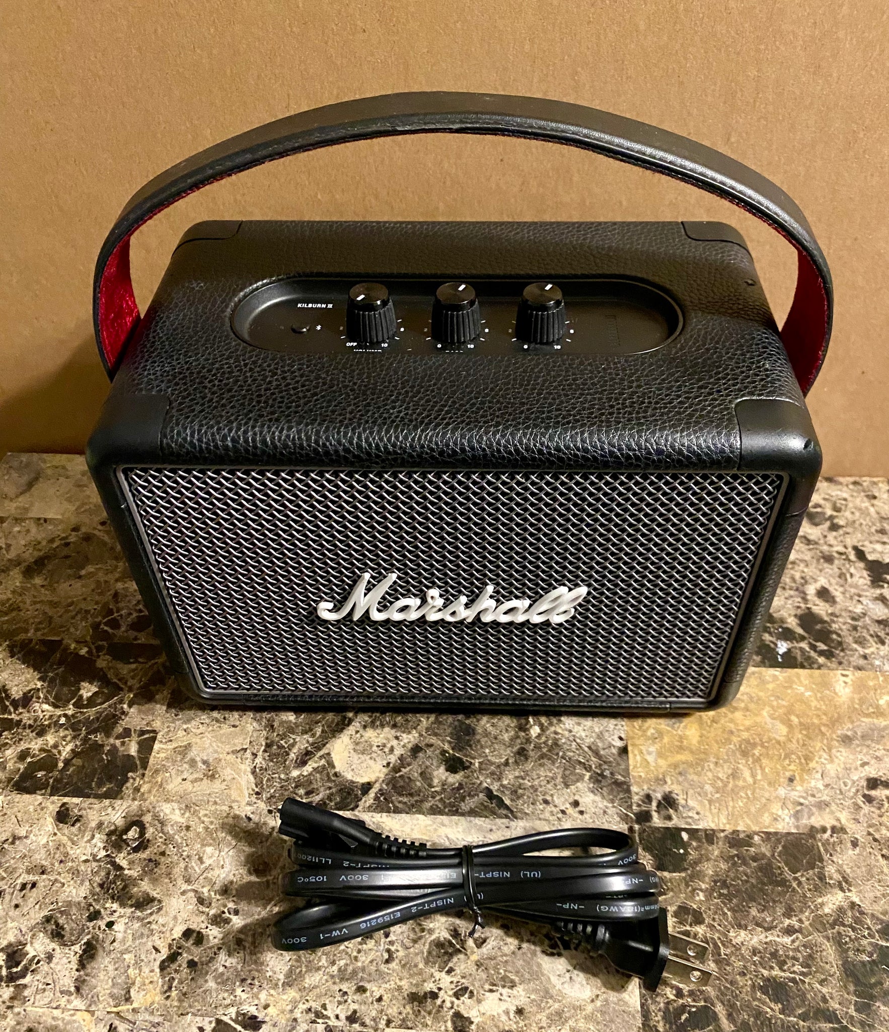 Marshall Kilburn II Bluetooth Speaker With Red Strap - Black & Red – Offer  Down Discount Warehouse