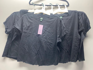 Lot #265 - Lot of 6 - New Wild Fable Women's Short Sleeve Roll Cuff T-Shirt Size M in Black, Model-KGGRW