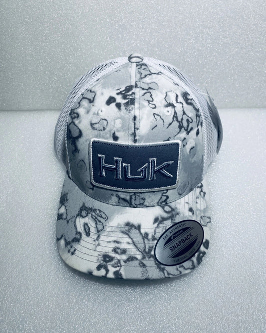 new With Tags HUK Fin Flats Camo Trucker Snapback Cap, One Size Fits Most