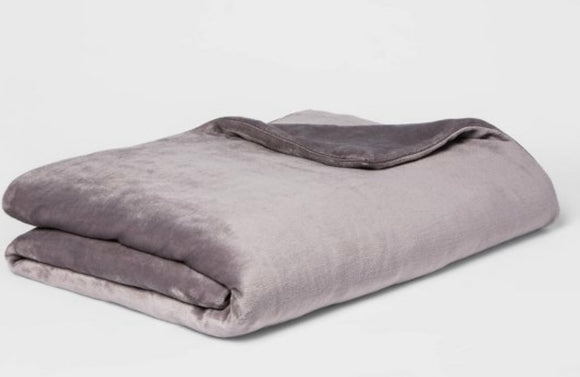 new Threshold 55” x 80”, 15 LB. Weighted Blanket- Gray