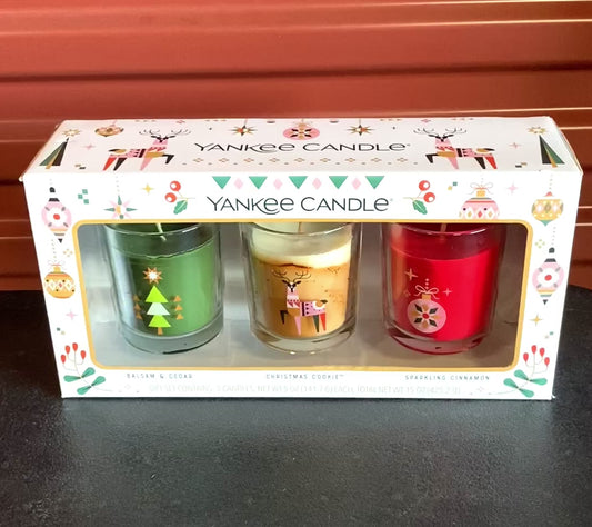 lot Of 3 New Other Yankee Candles Christmas Gift Set, 5 oz. Each