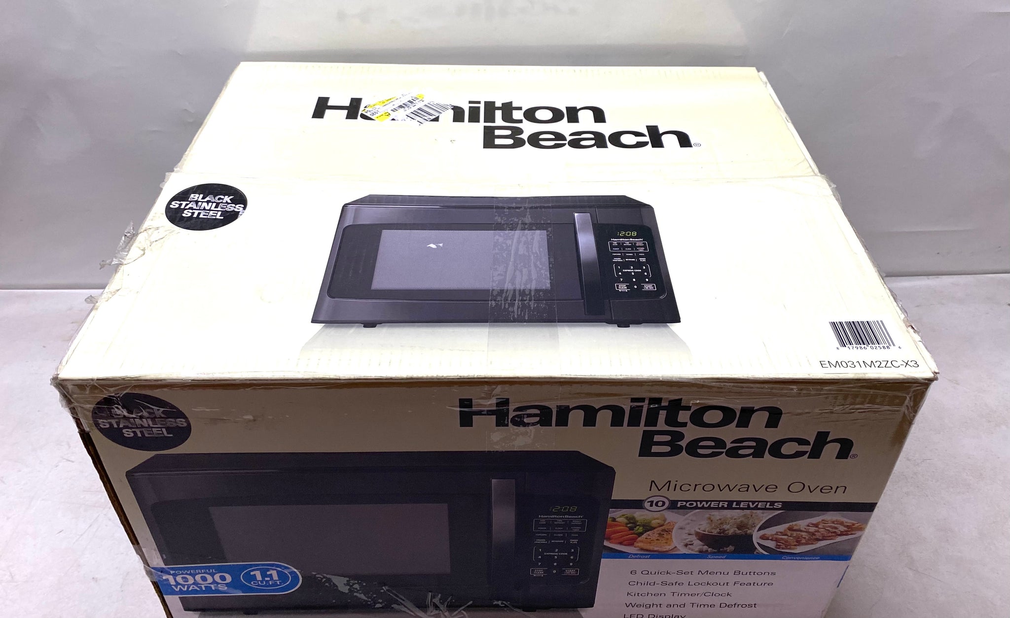 Hamilton Beach 1.1 cu ft 1000 watts Microwave Oven - Matthews Auctioneers