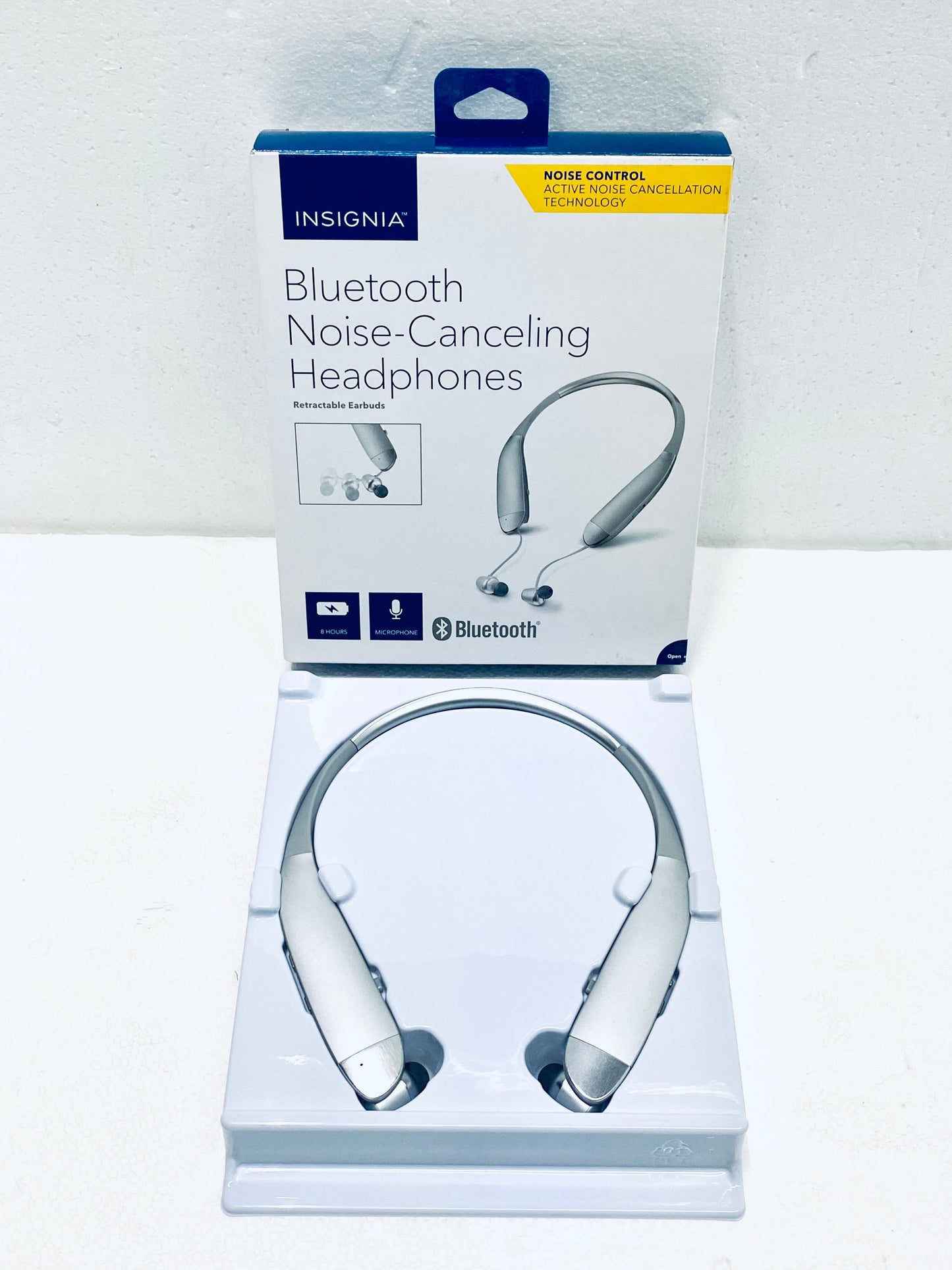 new Other Insignia NS-CAHBTEBNC-S Behind-the-Neck Bluetooth Noise-Cancelling Headphones with Bulit-in Microphone, Silver Grade A